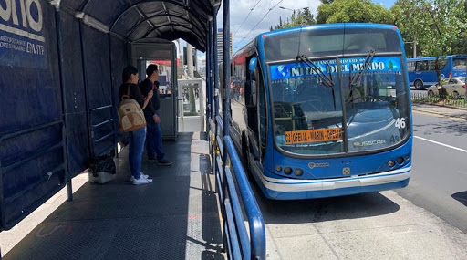 Cambios a 7 rutas de buses en Quito